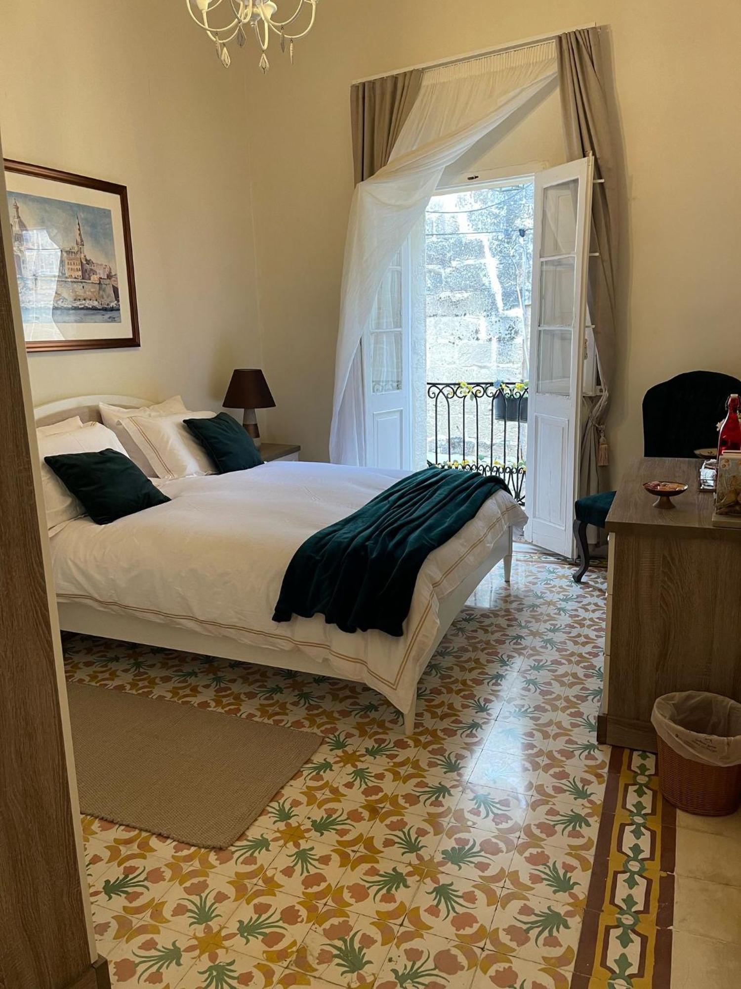 Amelie - Charming Townhouse In The Heart Of Rabat Villa Luaran gambar